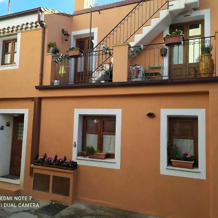 Casa Vacanza La Posadina Baunei Buitenkant foto