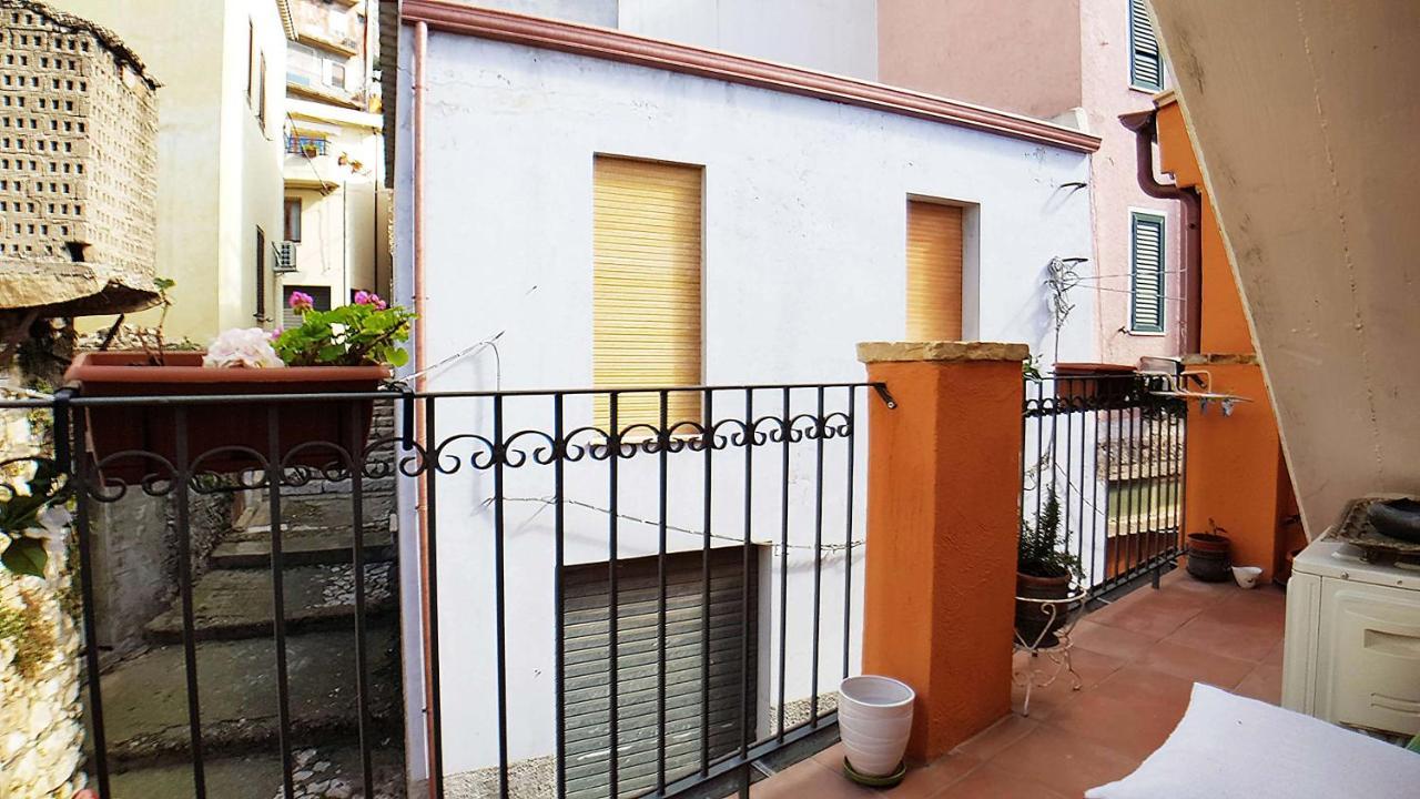 Casa Vacanza La Posadina Baunei Buitenkant foto
