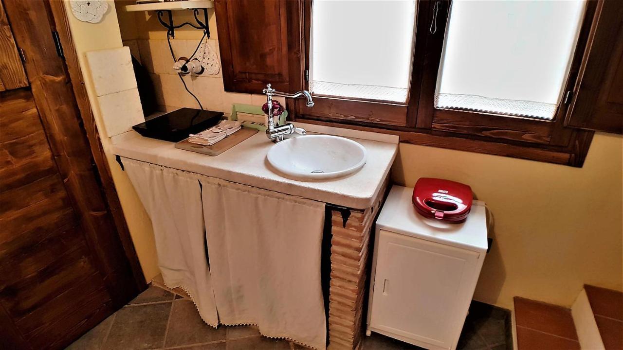 Casa Vacanza La Posadina Baunei Buitenkant foto
